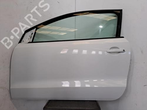 Used Left front door Left front door 32990371 32990371