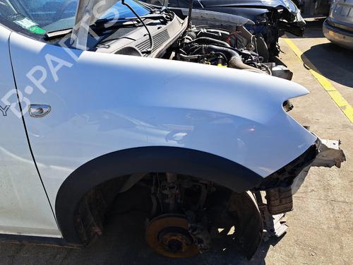 right-front-fenders-dacia-sandero-ii-2012-33174477 main image