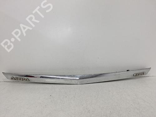 door-moulding-trim-opel-astra-h-a04-2004-2005-2006-2007-2008-2009-2010-2011-2012-2013-2014-33217949 main image