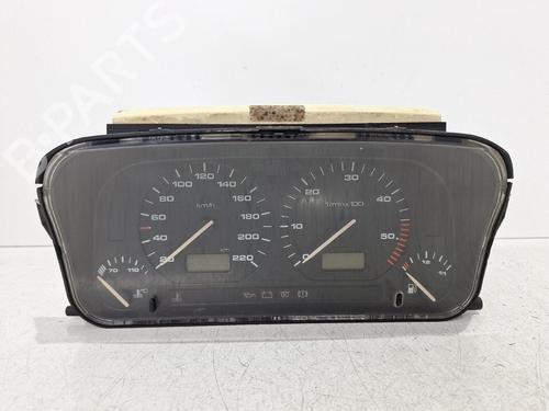 Used Instrument cluster Instrument cluster VW GOLF III (1H1) 1.9 TD, GTD (75 hp) 33329547 33329547