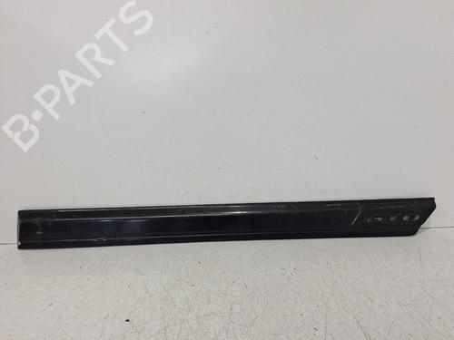 Used Door moulding trim Door moulding trim VW GOLF III (1H1) 1.9 TD, GTD (75 hp) 33329549 33329549