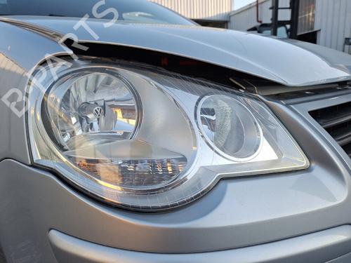 Used Right headlight Right headlight VW POLO IV (9N_, 9A_) 1.2 12V (64 hp) 33412555 33412555