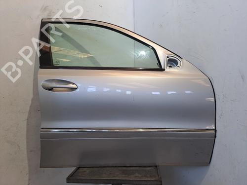 Used Right front door Right front door MERCEDES-BENZ E-CLASS (W211) E 220 CDI (211.006) (150 hp) 33676330 33676330