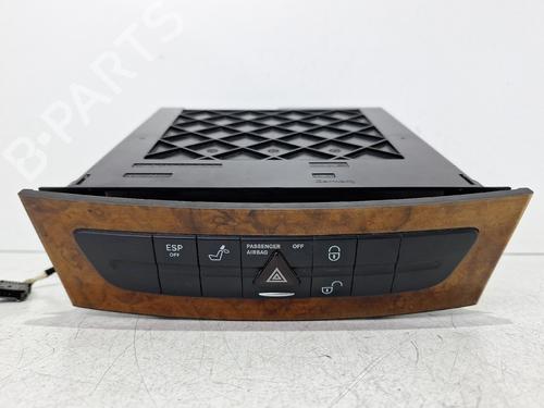 switch-mercedes-benz-e-class-w211-2002-2003-2004-2005-2006-2007-2008-2009-33706903 main image