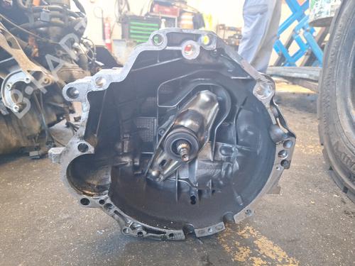 gearbox-audi-a4-b6-8e2-2000-2001-2002-2003-2004-2005-33720138 main image