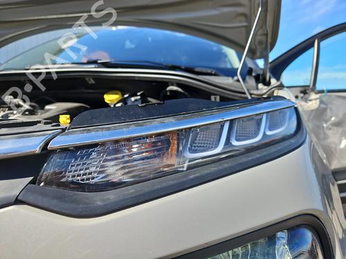 Used Left daytime light Left daytime light CITROËN C3 III (SX) 1.2 PureTech 82 (83 hp) 33819177 33819177