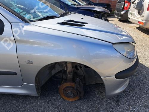 Used Right front fenders Right front fenders PEUGEOT 206 SW (2E/K) 1.4 HDi (68 hp) 33828001 33828001