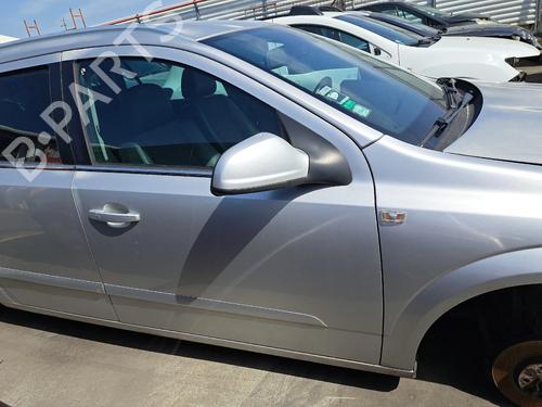 Used Right front door Right front door OPEL ASTRA H Estate (A04) 1.7 CDTI (L35) (110 hp) 33859673 33859673