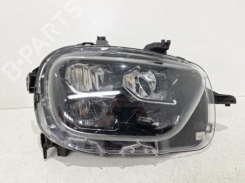 Used Right headlight Right headlight CITROËN C3 III (SX) 1.2 PureTech 82 (83 hp) 34005353 34005353