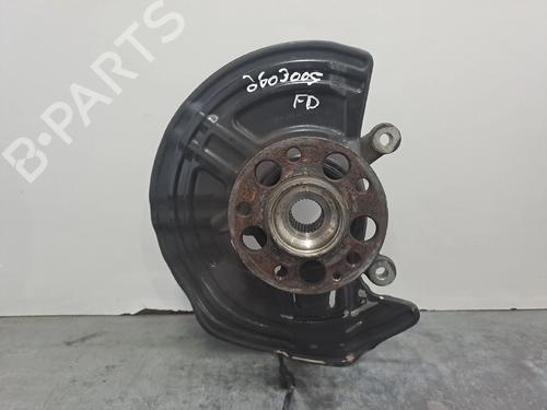 Used Right front steering knuckle Right front steering knuckle MERCEDES-BENZ B-CLASS Sports Tourer (W246, W242) B 200 CDI / d (246.208) (136 hp) 34100963 34100963