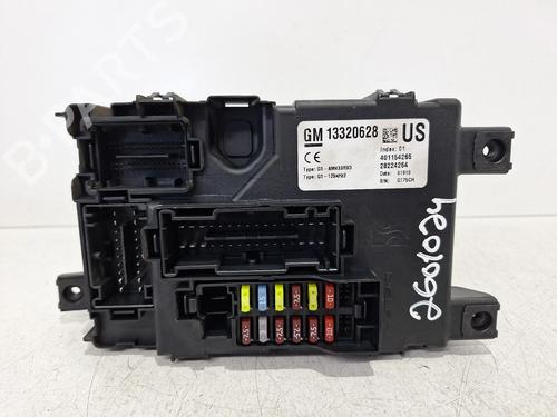 fuse-box-opel-corsa-d-s07-2006-2007-2008-2009-2010-2011-2012-2013-2014-2015-34116700 main image