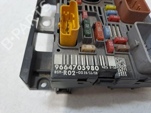 Fuse box CITROËN C5 III (RD_) 1.6 HDi 110 (RD9HZC) | BP34495411E1 - Image 2