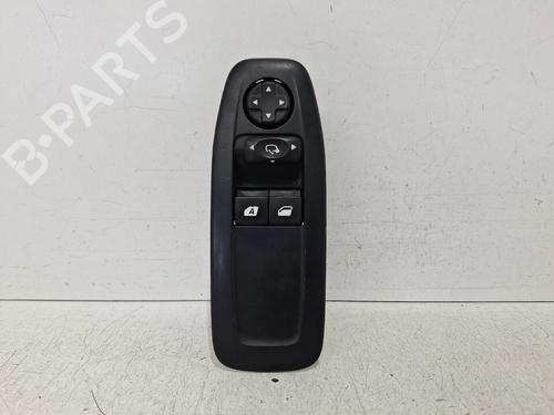 Comutador vidro frente esquerdo Comutador vidro frente esquerdo PEUGEOT 2008 I (CU_) 1.6 HDi (92 hp) 36113149 36113149