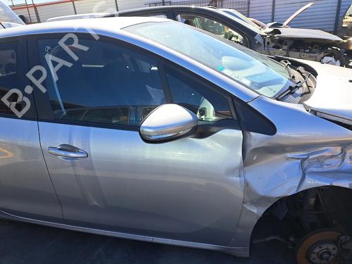right-front-door-peugeot-208-i-ca_-cc_-2012-2013-2014-2015-2016-2017-2018-2019-2020-2021-36356523 main image