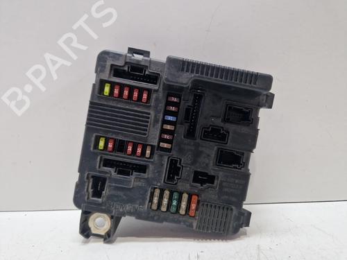 Used Fuse box Fuse box 36540570 36540570