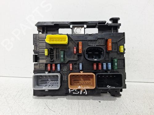 Used Fuse box Fuse box PEUGEOT 307 Break (3E) 1.4 16V (88 hp) 36540592 36540592