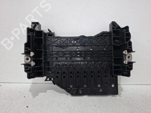 fuse-box-volvo-v40-hatchback-525-2012-2013-2014-2015-2016-2017-2018-2019-36860816 main image