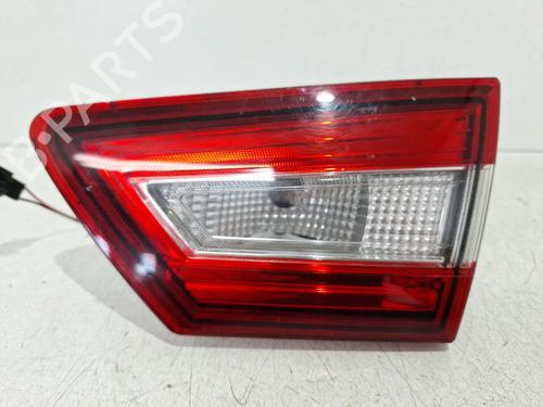 right-tailgate-light-renault-clio-iv-hatchback-van-bh_-2014-2015-2016-2017-2018-2019-2020-2021-36872277 main image