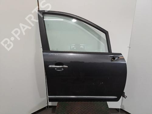 right-front-door-kia-carens-iii-mpv-un-20-crdi-140-2006-2007-2008-2009-2010-2011-2012-2013-19257132 main image