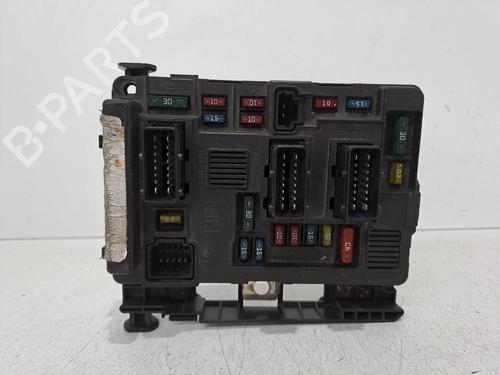Fuse box CITROËN C5 I (DC_) 2.2 HDi (DC4HXB, DC4HXE) | BP38536803E1 - Image 2