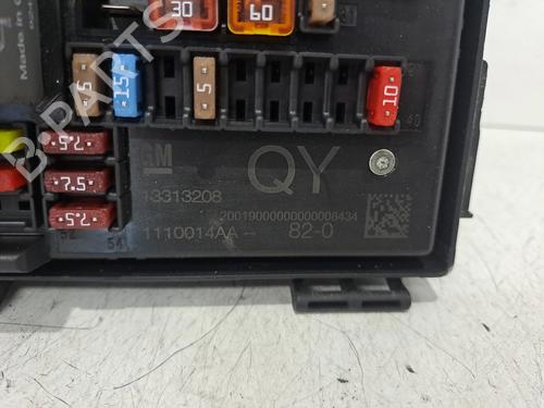 Fuse box OPEL ASTRA J (P10) 1.7 CDTI (68) | BP38962719E1 - Image 3