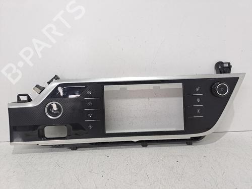 switch-citroen-c4-picasso-ii-2013-40007525 main image