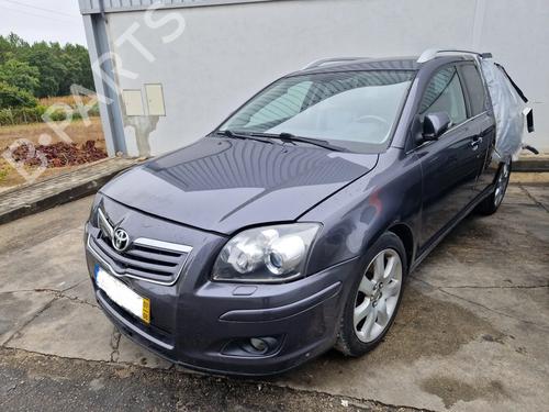 Brugte TOYOTA AVENSIS Estate (_T25_) 2.0 D-4D (ADT250_, ADT250R) (126 hp) 4003174