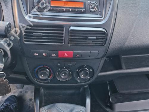 Fuse box OPEL COMBO Box Body/MPV (X12) 1.3 CDTI (B05) | BP30877303E1 