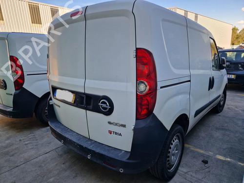 Fuse box OPEL COMBO Box Body/MPV (X12) 1.3 CDTI (B05) | BP30877303E1 