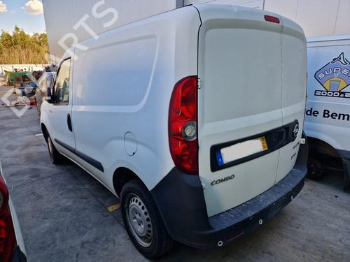 Fuse box OPEL COMBO Box Body/MPV (X12) 1.3 CDTI (B05) | BP30877303E1 