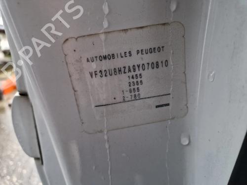 Left headlight PEUGEOT 206+ (2L_, 2M_) 1.4 HDi eco 70 | BP31722680C28 