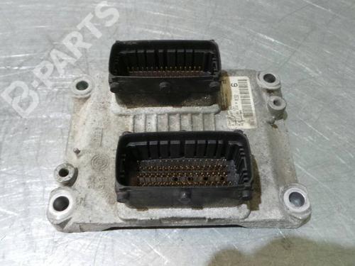 Engine control unit (ECU) FIAT PUNTO (188_) 1.2 16V 80 (188.233, .235, .253, .255, .333, .353, .639,... 0261207902 ; 284112; 