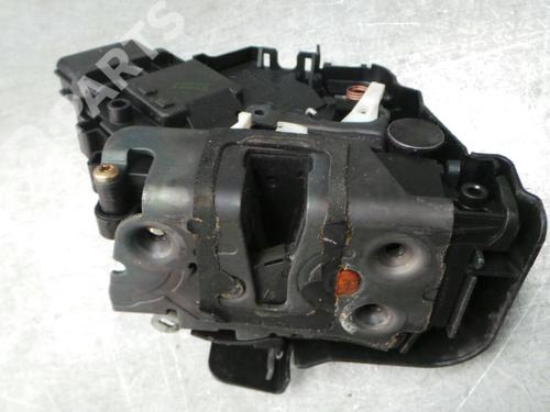 Zamek drzwi przednich prawych FORD FOCUS C-MAX (DM2) 2.0 TDCi 3M5AR21812AK