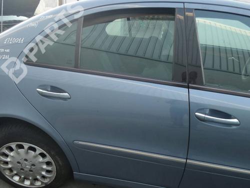 Right rear door MERCEDES-BENZ E-CLASS (W211) E 220 CDI (211.006) BP317882C5