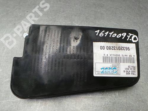 Airbag siège droit PEUGEOT 607 (9D, 9U) 2.2 HDi (133 hp) 9632013280