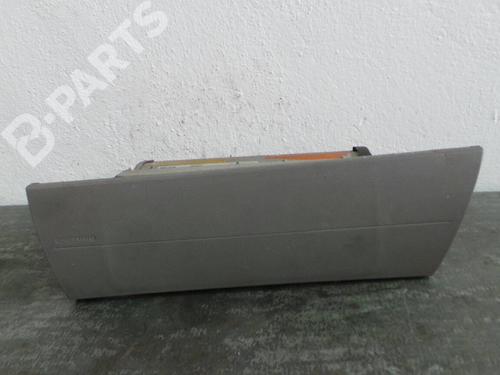 Airbag delantero derecho FIAT PUNTO (188_) 1.2 16V 80 (188.233, .235, .253, .255, .333, .353, .639,... (80 hp) 7352730890; 30004307 F; 