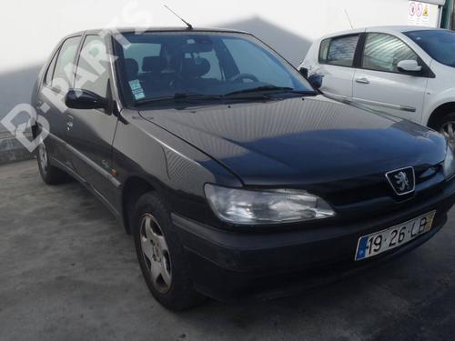 Right taillight PEUGEOT 306 Hatchback (7A, 7C, N3, N5) 1.4 | BP23082069C35