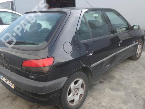 Right taillight PEUGEOT 306 Hatchback (7A, 7C, N3, N5) 1.4 | BP23082069C35