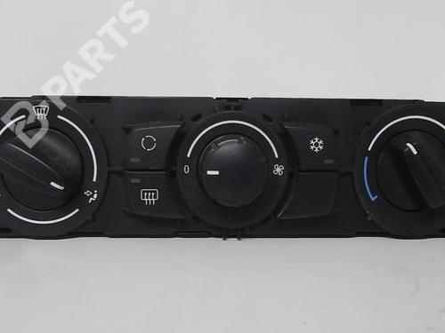 Used Climate control BMW 1 (E87) 118 d (143 hp) 6823376
