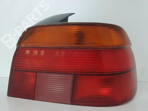 Used Right taillight BMW 5 (E39) 520 i (150 hp) 7115088