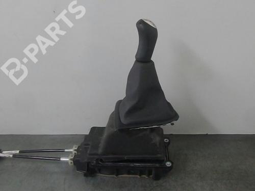 Used Gear lever RENAULT CLIO IV (BH_) 1.5 dCi 90 (90 hp) 7246010