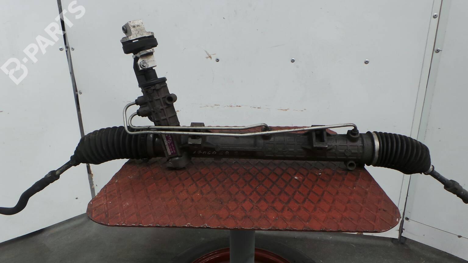 Steering rack BMW 3 (E46) 320 d 241900 | B-Parts 