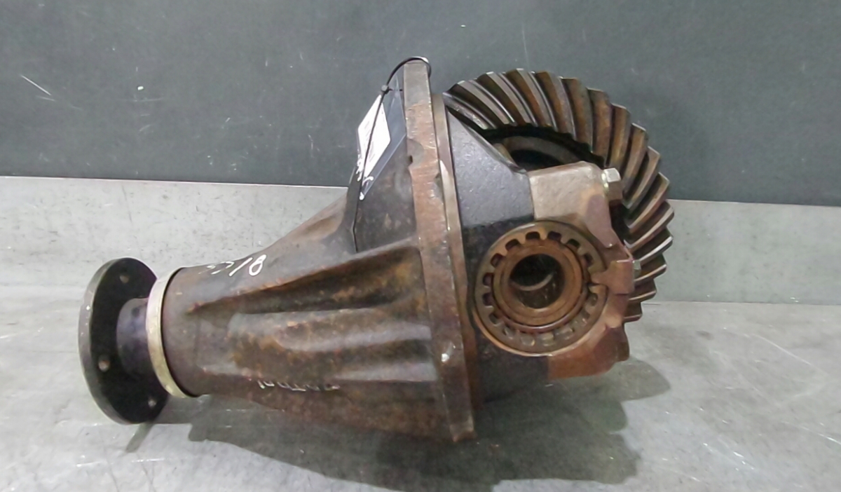 Differential hinten NISSAN PATROL GR V Wagon (Y61) 2.7 TD 35/8 ; U7202B