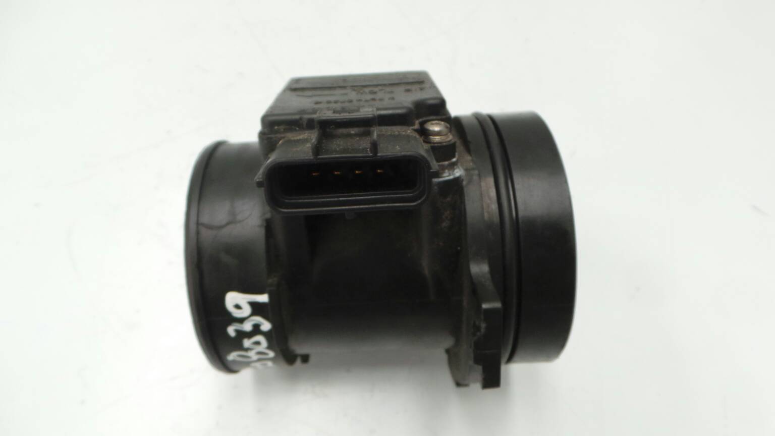 Mass air flow sensor FORD MONDEO II (BAP) 1.8 TD 1567030 BParts