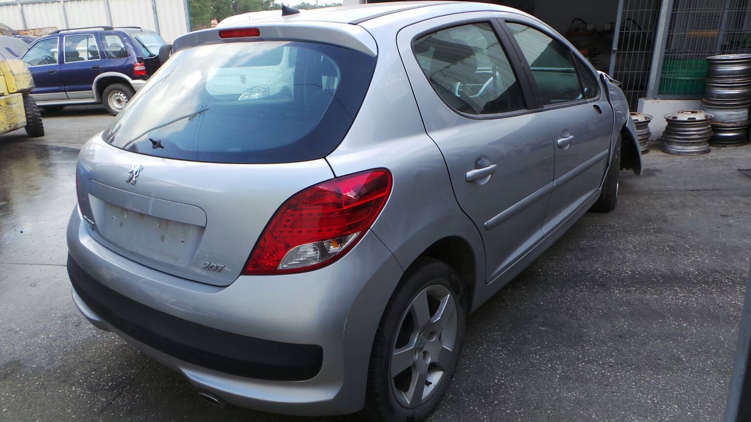 Amortiguador Portón Resorte Trasero 620N Para Peugeot Partner K9 B9