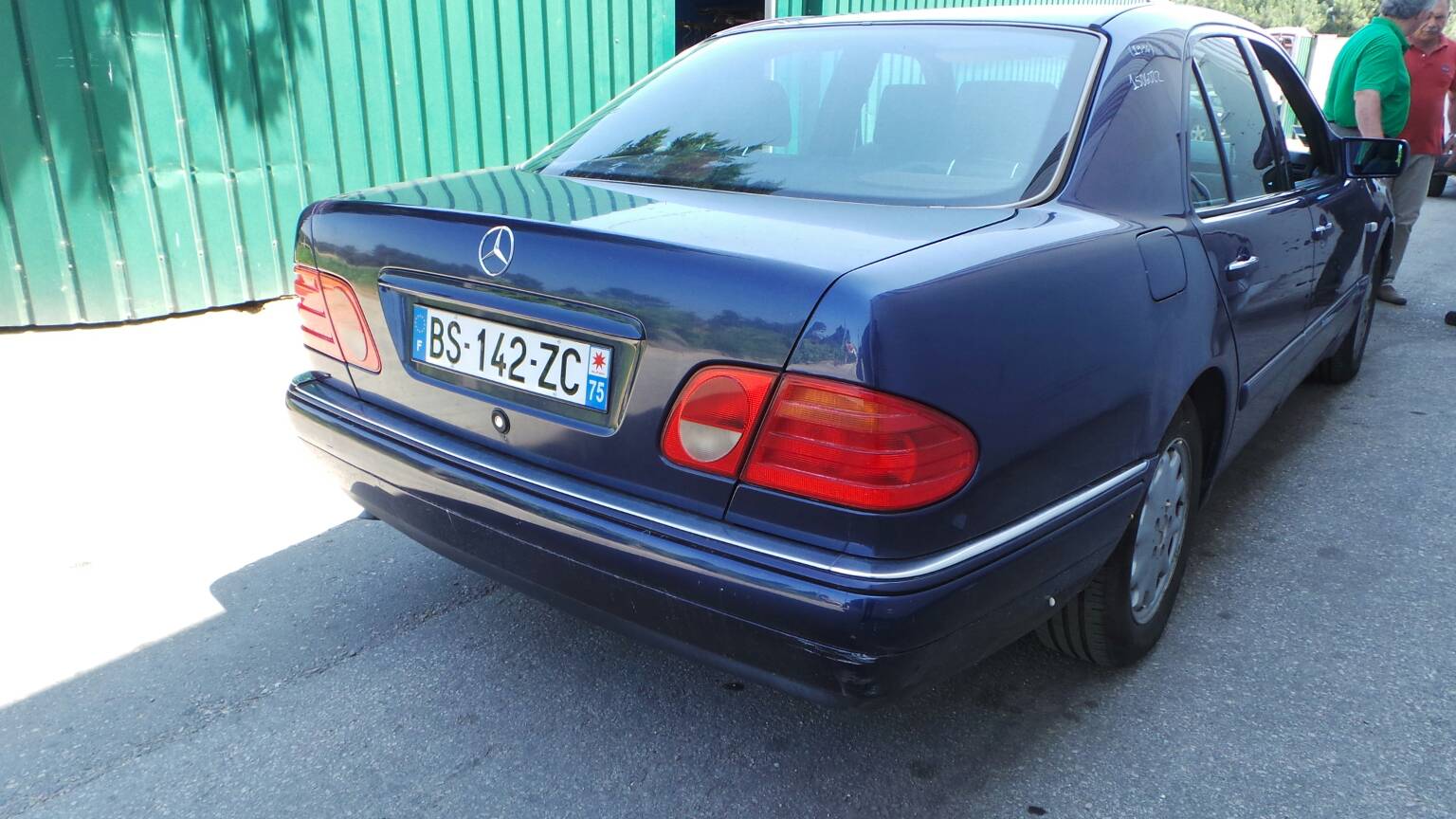 Engine Mercedes Benz E Class W210 E 220 D 210 004 B Parts