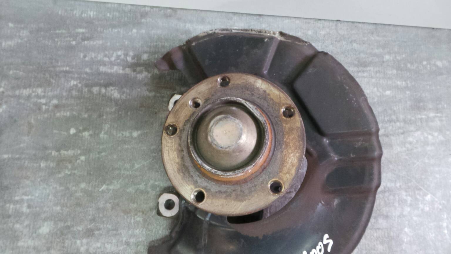 Left front steering knuckle BMW 3 Compact (E36) 316 i 4451485 | B  