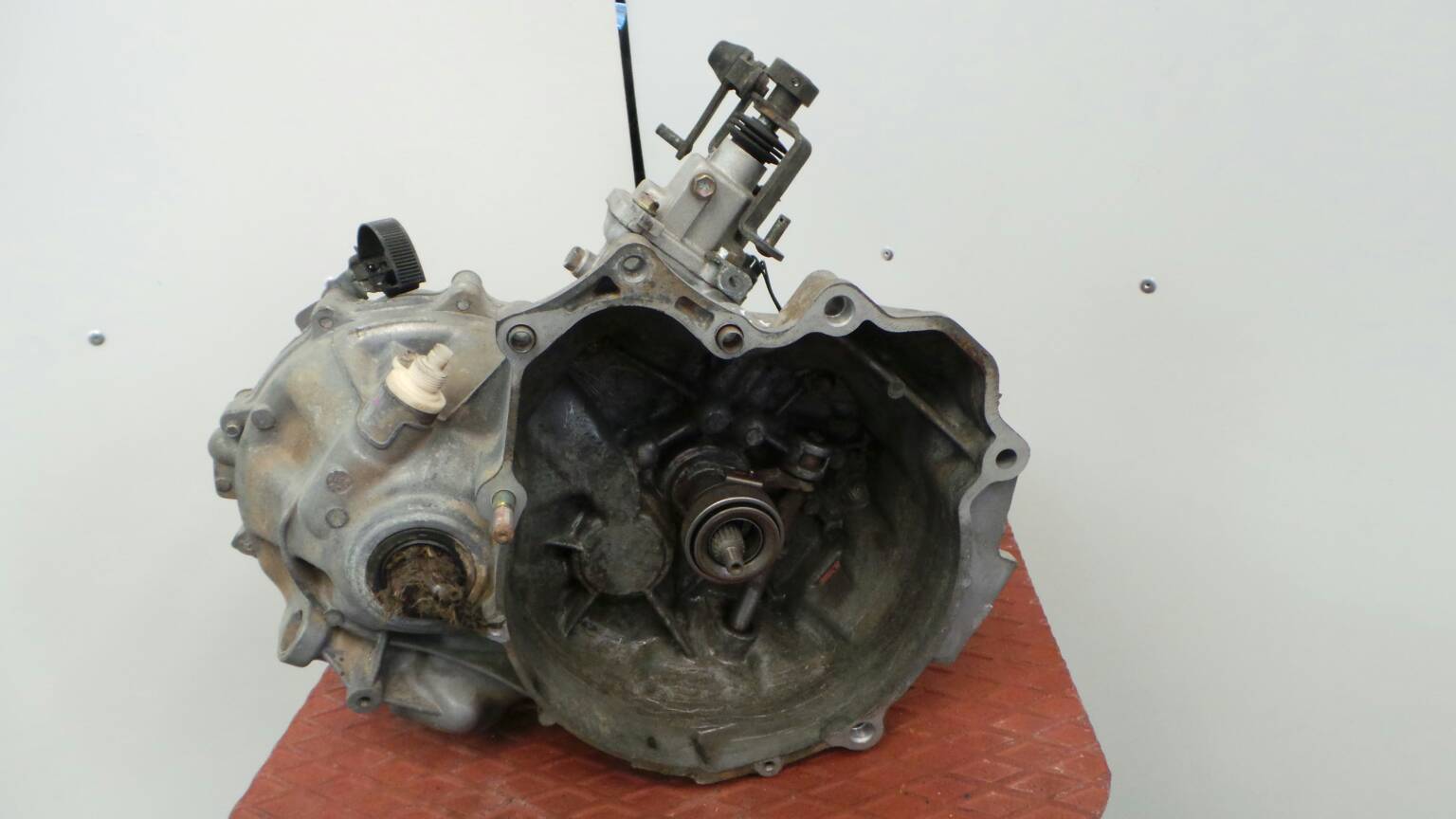 gearbox-daewoo-matiz-m100-m150-0-8-18215-b-parts