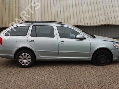 Engine control unit (ECU) SKODA OCTAVIA II Combi (1Z5) 1.6 TDI | BP40416590M57 - Image 6