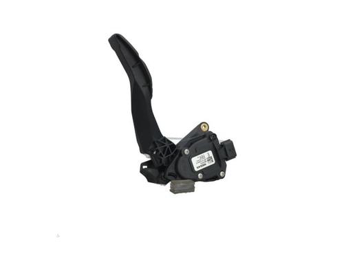 pedal-nissan-micra-v-k14-2016-40476629 main image